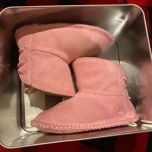 Kaylee Bearpaw 🐻 Infant Boots